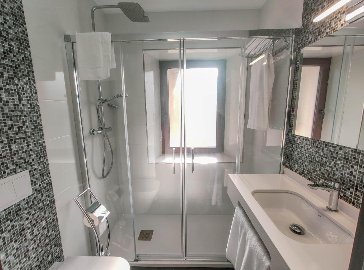 Hostal Oleo Auto Check-In Santander Exterior photo